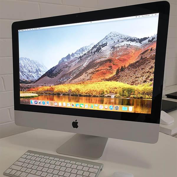 Refurbished Apple iMac 21.5" 2010 Front view